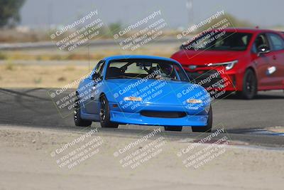 media/Sep-20-2025-Extreme Speed (Sat) [[1fcc23683c]]/Orange (Mid Intermediate)/Session 1 (Sunset)/